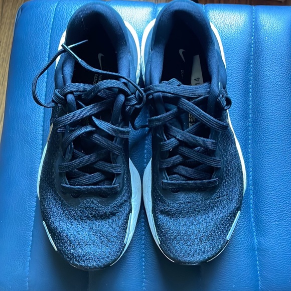 Nike Invincible 2 - Picture 2 of 4